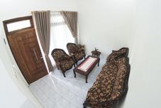 Lobi Omi Homestay Jogja