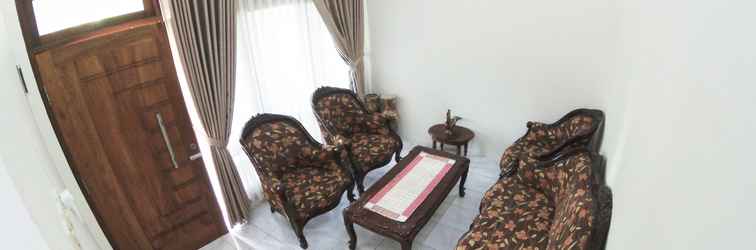 Sảnh chờ Omi Homestay Jogja