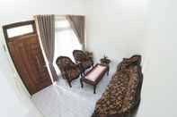 Lobby Omi Homestay Jogja