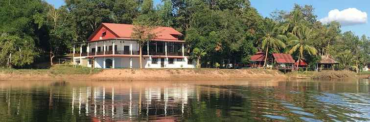 Lobby Lao Lake House