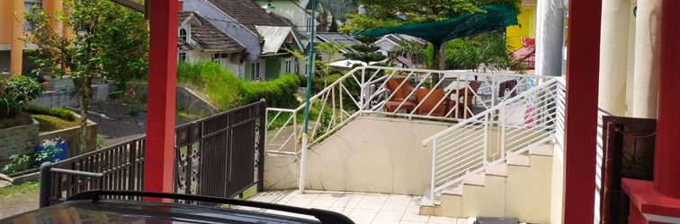 Lobby Villa Musti Green Apple Cipanas