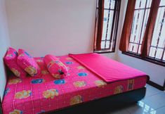 Bedroom 2 Villa Musti Green Apple Cipanas