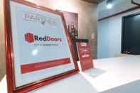 Lobby RedDoorz @ Precious Dem Beach Resort Pagudpud