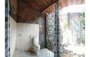 Toilet Kamar 4 Villa Batara Guru 2