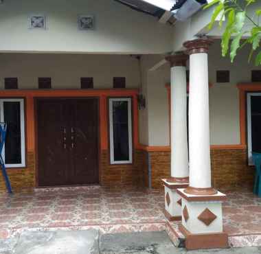 Sảnh chờ 2 Homestay Bapak Sueb Pulau Pari