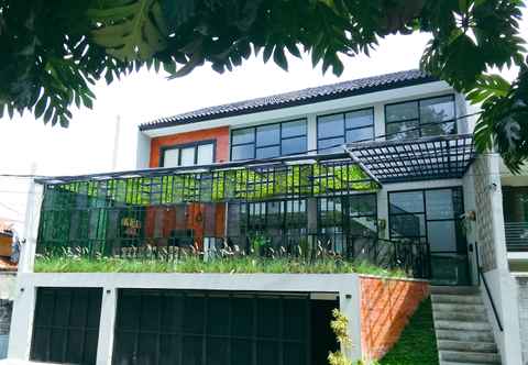 Bangunan Sembilan House Syariah