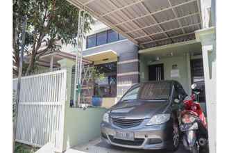 Exterior 4 Home Stay Villa Bukit Tidar