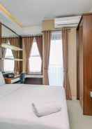 BEDROOM Modern and Comfortable Studio Transpark Cibubur Apartment By Travelio