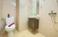 Toilet Kamar 4 Best Deal 1BR Parahyangan Residence Apartment Bandung By Travelio