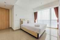 Kamar Tidur Homey and Spacious 3BR at Hillcrest House Apartment By Travelio