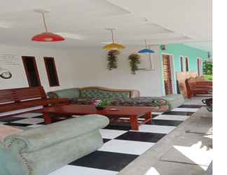 Lobi 2 Maria Guest House