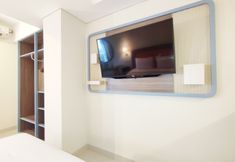 Common Space 2 Homey and Elegant Studio at Marquis de Lafayette Apartment By Travelio