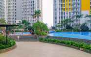 Kolam Renang 7 Well Designed 2BR at Springlake Summarecon Bekasi Apartment By Travelio