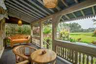 Common Space Wooden Ganeca Villas by Pramana Villas