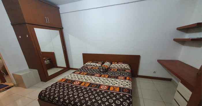 Kamar Tidur Apartment Pinewood by Santoso Studio