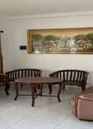 LOBBY Kost 786 Royal Benhil