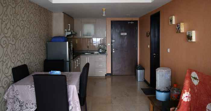 Lobby Convenient & Deluxe 2 BR at Braga City Walk Apartment