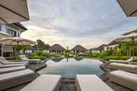 Swimming Pool Swan Paradise A Pramana Experience