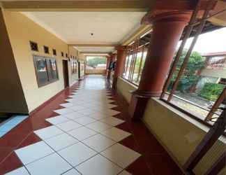 Lobby 2 Kost H Hartono Homestay