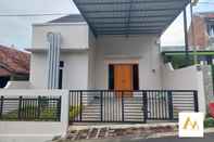 Exterior Family Homestay AA