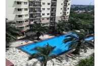 Swimming Pool Apartemen Mutiara Bekasi by HA Room