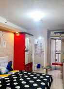 BEDROOM Apartemen Kalibata City by Independent Property