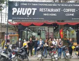 Exterior 2 Phuot House Restaurant and Motorbikes