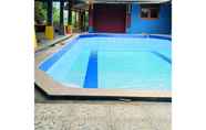 Swimming Pool 6 Villa Anggrek Pamijahan