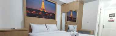 Bilik Tidur 2 Cozy Stay Studio Apartment at Paltrow City Apartment By Travelio