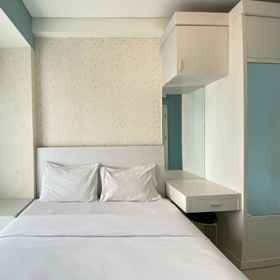 Bedroom 1 2BR Cozy Apartment at Apartment Parahyangan Residence By Travelio, Liberta Physio Hotels