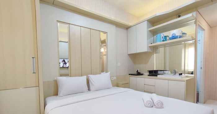 Kamar Tidur Comfort Studio at Apartment Candiland By Travelio