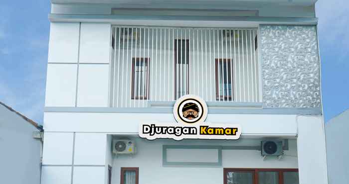 Luar Bangunan Djuragan Kamar Ayem