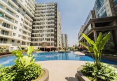 Swimming Pool 6 Nice and Minimalist 1BR at Gateway Pasteur Apartment By Travelio