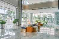 ล็อบบี้ Nice and Elegant 1BR at The Smith Alam Sutera Apartment By Travelio