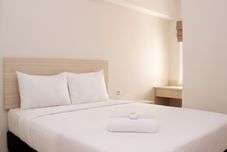 Bedroom Comfy and Nice 2BR Springlake Apartment near Summarecon Bekasi By Travelio