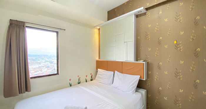 Kamar Tidur Classic Adorable 2BR Gateway Ahmad Yani Cicadas Bandung Apartment By Travelio