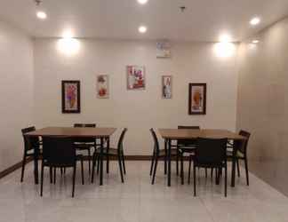 Lobi 2 MEACO ROYAL HOTEL - LUCENA CITY