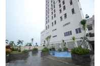 Swimming Pool Margonda Residence 5 by En's Room