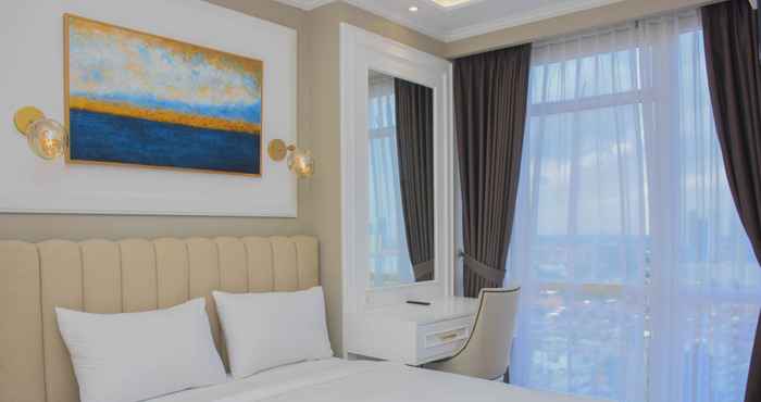 Kamar Tidur Comfy and Modern 2BR at Menteng Park Apartment By Travelio