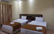 Kamar Tidur 6 Zanur Bandara Hotel by Kazeem