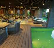 Swimming Pool 3 Boutik Cham Nha Trang 