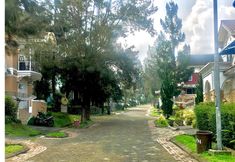 Entertainment Facility 2 Villa Greta Puncak Kotabunga 2 kamar bersih rapi 