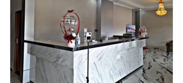 Lobby 2 Hotel Lima Bintang
