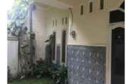 Exterior 2 Wijaya Homestay Penataran