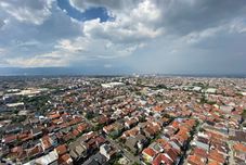 Nearby View and Attractions Spacious Luxury 3BR Apartment at Newton Residence Bandung By Travelio