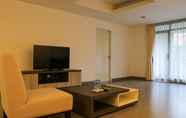 Ruang untuk Umum 4 Elegant and Big 3BR at Simprug Park Residences By Travelio Premium