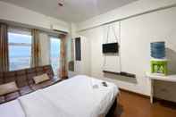 Common Space Cozy Studio Apartment with Great View at Oxford Jatinangor By Travelio