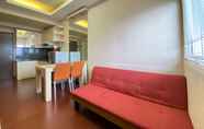 Ruang Umum 4 Spacious and Cozy 2BR at Suites @Metro Apartment By Travelio