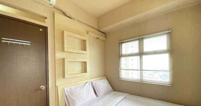 Bilik Tidur Spacious and Cozy 2BR at Suites @Metro Apartment By Travelio