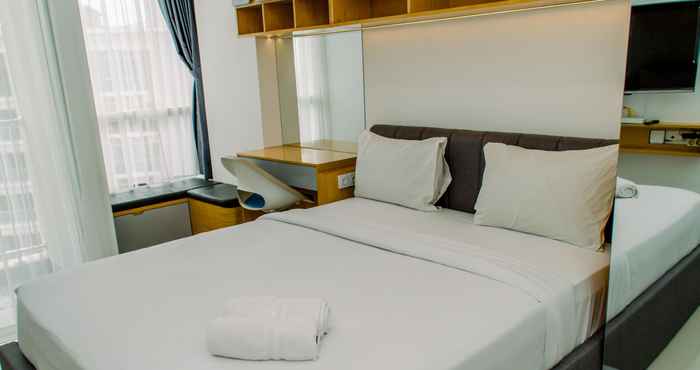 Bedroom Elegant Studio at Pacific Garden Apartment near Alam Sutera By Travelio